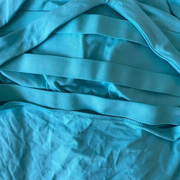 NWT TITIKA BUILT IN BRA SPORT WORKOUT TANK SUPPORT BLUE BUTTER YOGA ACTIVEWEAR - Picture 2 of 8